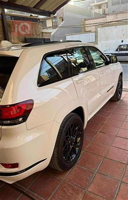 جيب جراند شيروكي